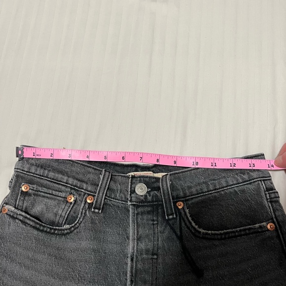 NWOT Levi’s Wedgie Straight High Rise Ankle Jean Washed Black Grey size 27 - Picture 14 of 16